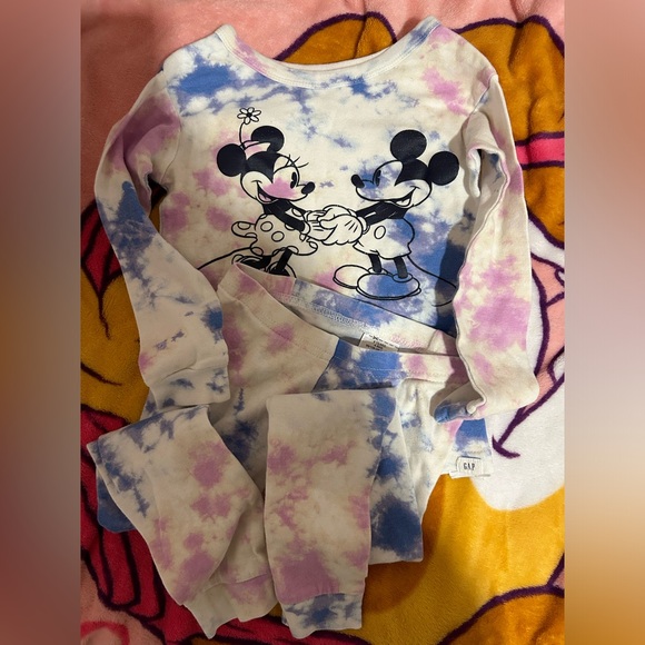 GAP Disney Baby Long Sleeve Onesies - Multicolor - Picture 5 of 6